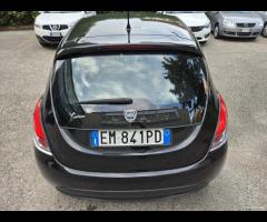 Lancia Ypsilon 1.2 69 CV 5 porte Neopatentati - 28