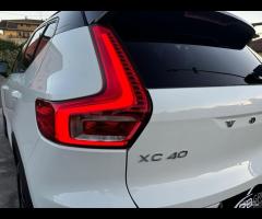 Volvo XC40 D4 AWD Geartronic R-design - 8