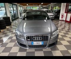 Audi A4 2.0 16V TDI S-LINE