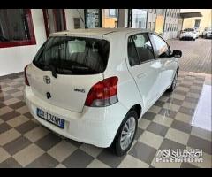 Toyota Yaris 1.3 Benzina Cambio Automatico - 9