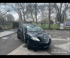 LANCIA Ypsilon - 2016 OK NEOPATENTATI