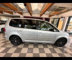 Volkswagen Touran 1.6 TDI Comfortline 7 Posti