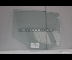 BMW Serie1 E87 Vetro porta posteriore dx 000212