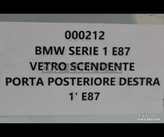 BMW Serie1 E87 Vetro porta posteriore dx 000212