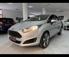 Ford Fiesta 1.5 TDCi 75CV 5 porte Black & White Ed