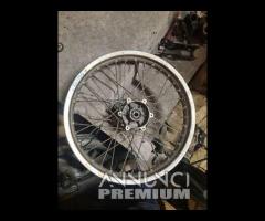 CERCHIO RUOTA ANTERIORE  19 FRONT WHEEL APRILIA PE