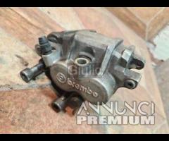 Aprilia Pegaso Cube 650 97 > 00 Pinza Freno Ant