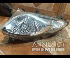 SUZUKI BURGMAN 400 K7-9 FARO ANTERIORE SINISTRO HE