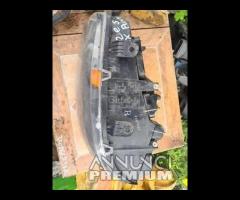 086611132l FARO ANTERIORE SINISTRO GUIDA FIAT Punt