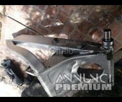 FORCELLONE POSTERIORE - SWINGARM YAMAHA R6 98 02