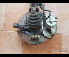 Sospensione lato sinistro fiat 500L diesel 1.3