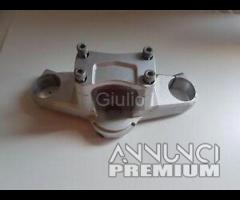 Piastra Superiore Forcella Usata Suzuki GSR 600 (&