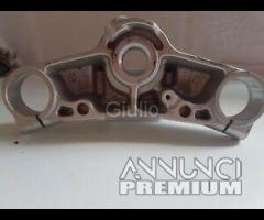 Piastra Superiore Forcella Usata Suzuki GSR 600 (&