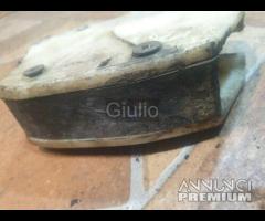 Passa catena forcellone Honda Xr 600 cruna 52146-K