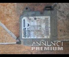 8200098404 CENTRALINA  AIRBAG NISSAN INTERSTAR (X7