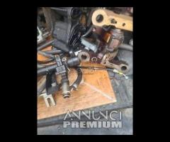 8A6G9H487AC rampa iniezione per FORD FIESTA VI 1.2 - 9