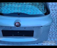 Portellone posteriore grigio chiaro Fiat 500X 2016 - 7