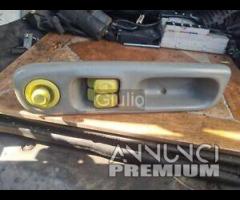 16508 Pulsantiera alzavetro ant sx Renault Twingo