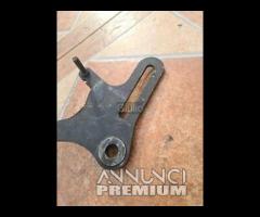 STAFFA SUPPORTO PINZA FRENO POSTERIORE YAMAHA YZF