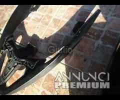 MANIGLIONE POSTERIORE PER PEUGEOT GEOPOLIS 400 117