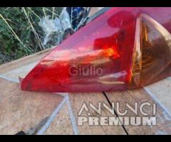 FANALE POSTERIORE SINISTRO FIAT PUNTO ( 2003   200