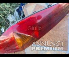 FANALE POSTERIORE SINISTRO FIAT PUNTO ( 2003   200