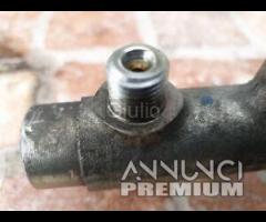 0445214015 Flauto iniezione Bosch per Renault Scen