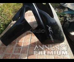 Yamaha XC 300 2004 Carena scudo anteriore con ganc