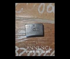 Rele fari luci  4 pin Mitsubishi Pajero L 200  ORI