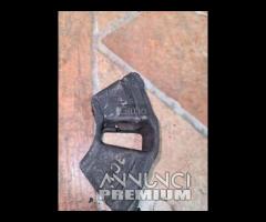 PARASTRAPPI IN GOMMA ORIGINALI 1 PEZZO Yamaha YZF-