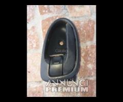 692060D90 MANIGLIA INTERNA PORTA POSTERIORE SINIST