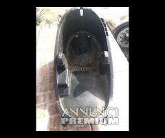 vano sottosella PEUGEOT GEOPOLIS RS 400 2006 2007