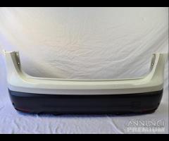 Paraurti posteriore bianco nissan qashqai 2014