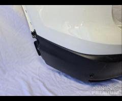 Paraurti posteriore bianco nissan qashqai 2014