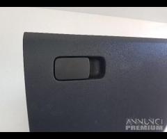 Cassetto porta oggetti volkswagen Up anno 2016 - 7