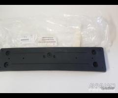 Base porta targa bmw 320 versione F30 F31