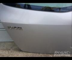 Portellone posteriore grigio chiaro Toyota yaris - 20