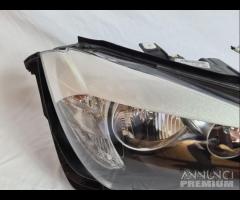 7290234 faro alogeno lato destro Bmw X1 E84 2012