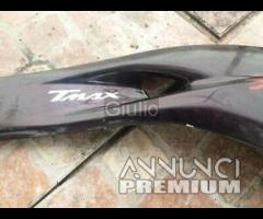 CARENA SINISTRA INFERIORE SELLA YAMAHA T-MAX 500 2