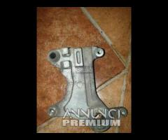 SUPPORTO PINZA FRENO POSTERIORE HONDA NX 650 DOMIN