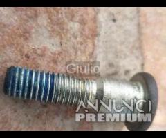 Bulloni perni fissaggio dischi freno Bolt front br