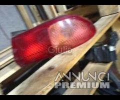 STOP FANALE POSTERIORE DESTRO ALFA ROMEO 156 Berli