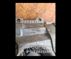 CORPO FARFALLATO PER RENAULT TWINGO kangoo 8020015