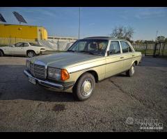 Mercedes W123 200 Berlina 1981 Conservata