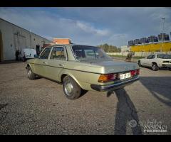 Mercedes W123 200 Berlina 1981 Conservata - 6