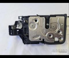 31440390 serratura anteriore destra Volvo V40 - 10