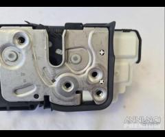 31440390 serratura anteriore destra Volvo V40 - 11