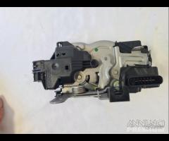 31440390 serratura anteriore destra Volvo V40 - 21