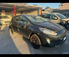 Ford Fiesta 1.1 sinistrato - 2019