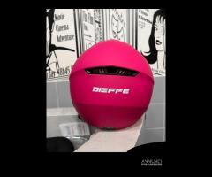 CASCO DIEFFE FUCSIA OPACO CON VISIERA LUNGA